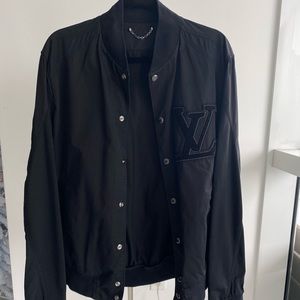Louis Vuitton Bomber Jacket Large 52 - Black